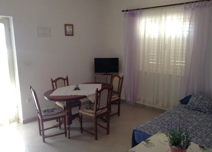 Bosiljka 아파트 *